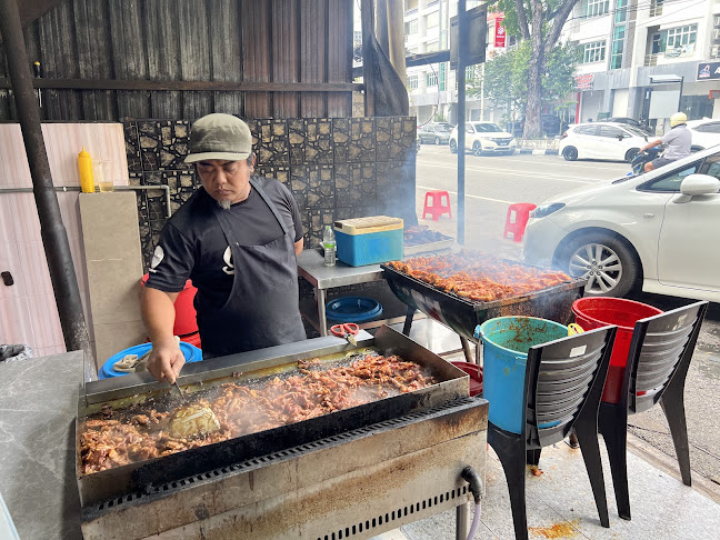 Fauzi Nasi Kerabu @ Suerasa Nasi Kerabu - Gastronomi dan perhotelan