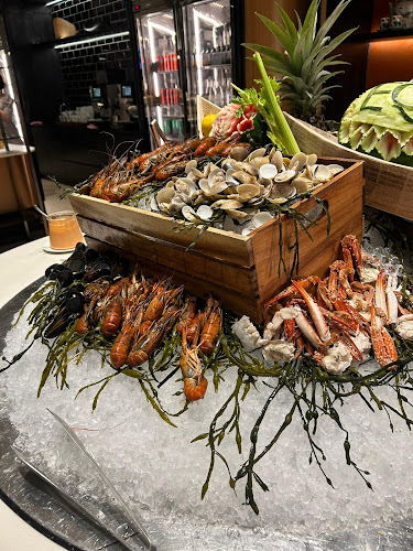 Nipah at EQ - Gastronomi dan perhotelan