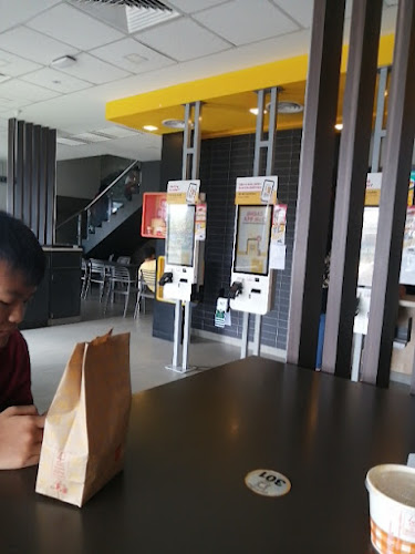 McDonald's Petrajaya DT