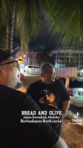 Opinii despre Bread & Olive Restaurant în Melaka - Gastronomi dan perhotelan