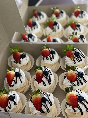 HOMEBAKE PAVLOVA & KEK SEBERANG PERAI - George Town