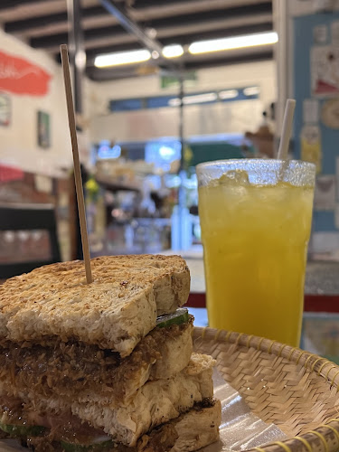 38, Upper China Street, off, Carpenter St, 93000 Kuching, Sarawak