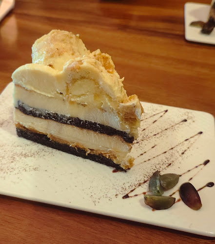 Simple Cafe And Treats