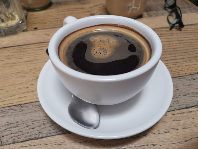 Comentarii opinii despre The Mugshot Cafe