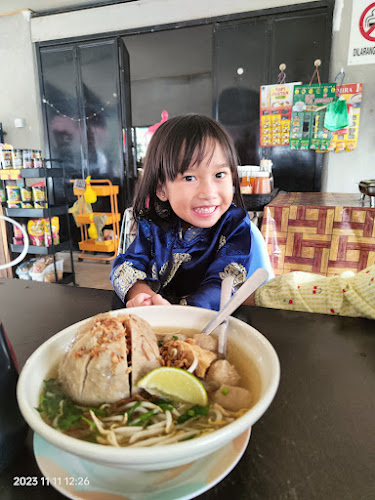 Opinii despre Nasi Berlauk în Kampung Raja - Gastronomi dan perhotelan