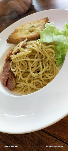 Opinii despre Meo Western Cafe în Iskandar Puteri - Gastronomi dan perhotelan