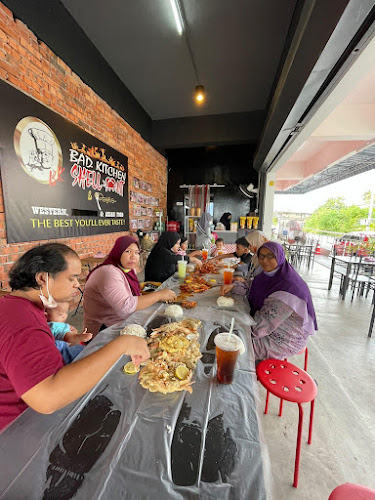 Comentarii opinii despre Bad Kitchen Shellout Restaurant