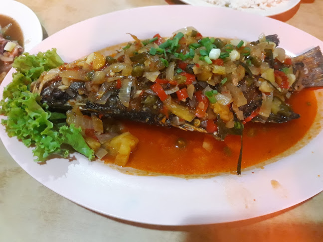 Pak Hassan Tomyam - Gastronomi dan perhotelan