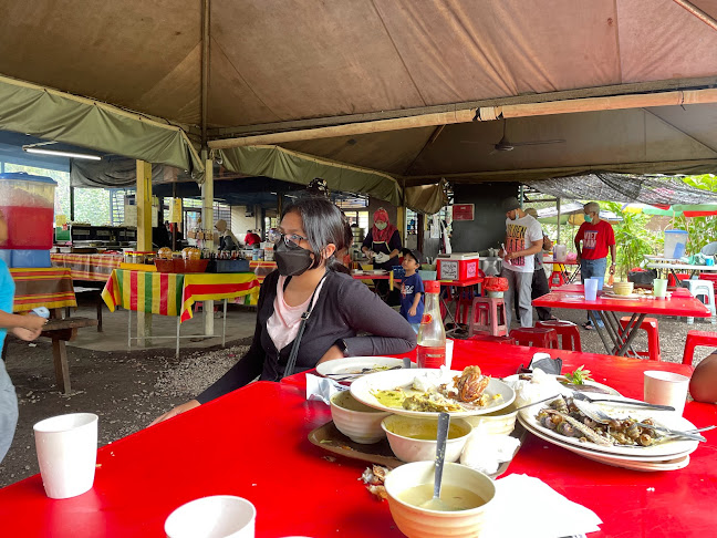 Opinii despre Raja Salai Kampung Sungai Kandis în Shah Alam - Gastronomi dan perhotelan