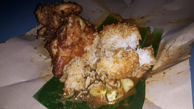 pusat penjaja, Lot 340 jalan lojin boyok, Kampung Cina, Kampung Dusun Nyior, 24000 Chukai, Terengganu