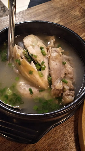 Sisters BBQ Korean Family Restaurant - Gastronomi dan perhotelan