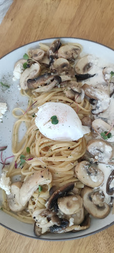 Comentarii opinii despre The Rabbit Hole