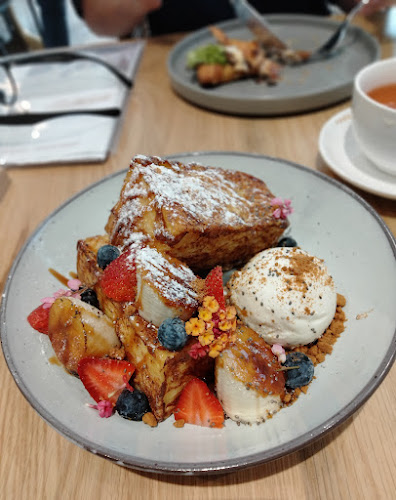 Lot B3#01-03A No.7 Molek Pine 3 Apartment, Jalan Molek 1/27, Taman Molek, 81100 Johor Bahru, Johor Darul Ta'zim