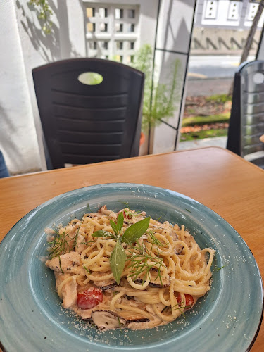 Hujung Home Cafe - Gastronomi dan perhotelan