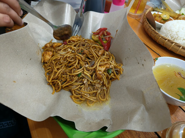 Comentarii opinii despre Restoran Zieleto Ikan Boulu Tanpa Tulang