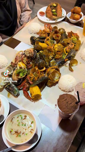 Opinii despre Chef’s Catch Restaurant - Best Shell Out In Town în Penampang - Gastronomi dan perhotelan