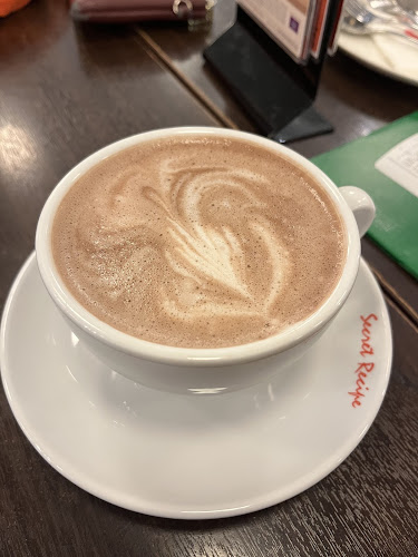 Opinii despre Secret Recipe Aeon Station 18 în Ipoh - Gastronomi dan perhotelan