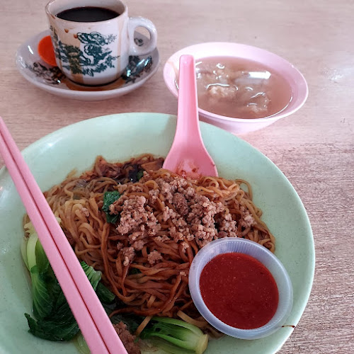 Opinii despre Happy Go Lucky Cafe în Menglembu - Gastronomi dan perhotelan