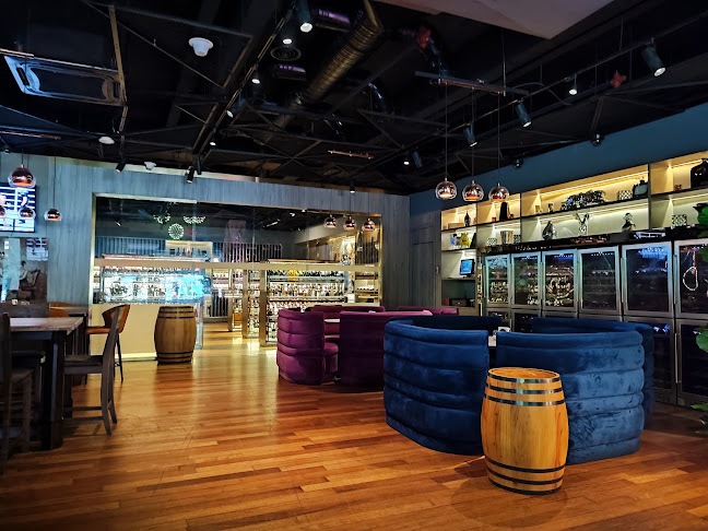 LAVO - Gastronomi dan perhotelan