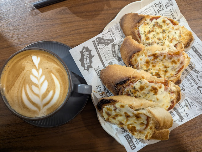 Opinii despre Mocha Cafe în Parit Buntar - Gastronomi dan perhotelan