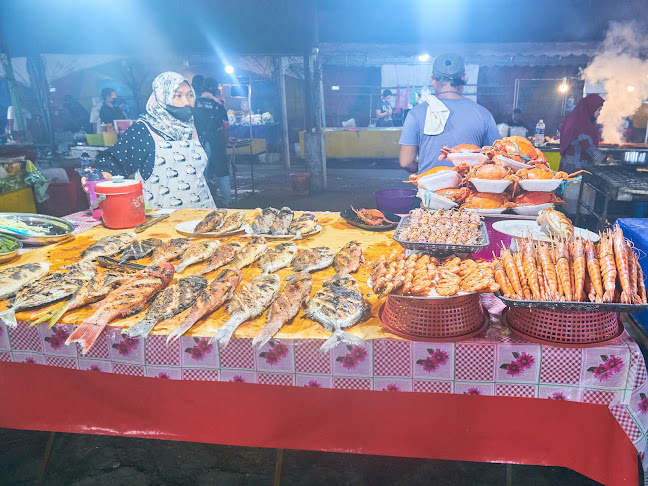 Jln Tun Fuad Stephens, Pusat Bandar Kota Kinabalu, 88000 Kota Kinabalu, Sabah