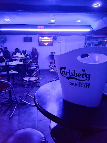 Opinii despre The Corner Pub & Lounge în Kota Kinabalu - Gastronomi dan perhotelan