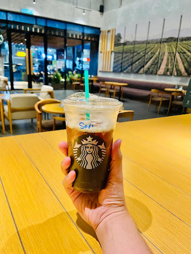 Comentarii opinii despre Starbucks Juru R&R DT