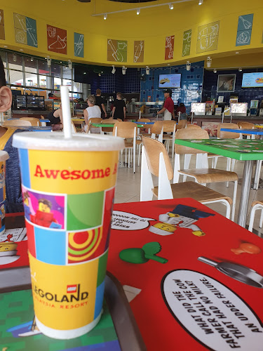 The Cafe - Gastronomi dan perhotelan