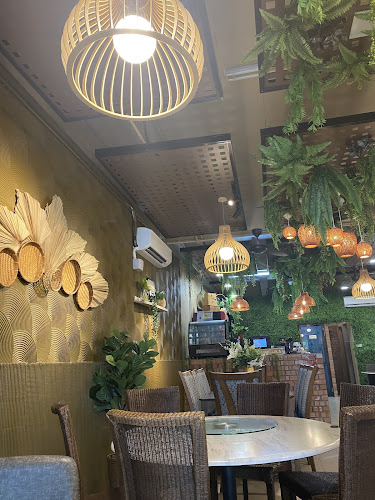 Comentarii opinii despre Sambal Lola