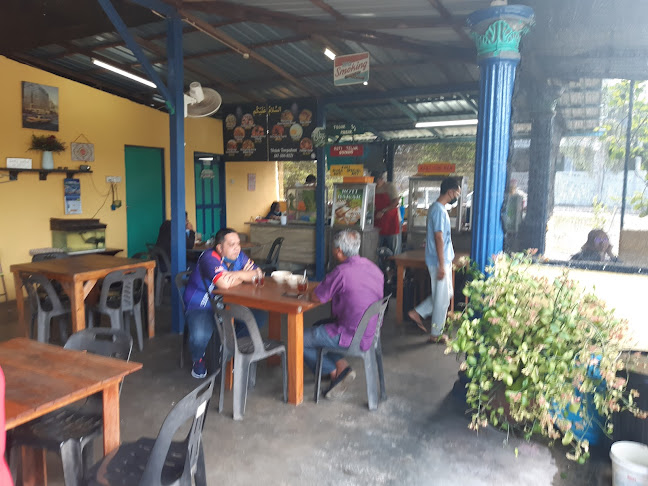 Comentarii opinii despre Farm Cafe