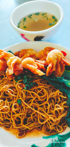 Auntie Rozz Kitchen - Gastronomi dan perhotelan