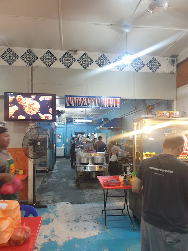 Opinii despre Warung Pokok Ubi v.2 în Batu Pahat - Gastronomi dan perhotelan