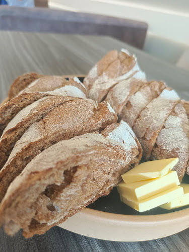 Opinii despre Aison Bakery & Coffee @ Kajang în Kajang - Gastronomi dan perhotelan