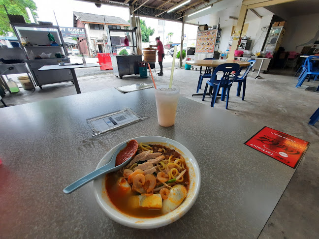 Bom Baa Kopitiam - Gastronomi dan perhotelan