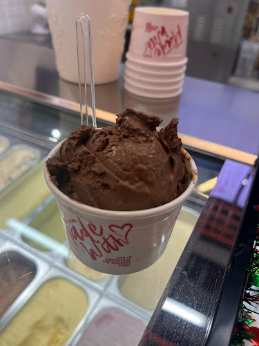 LaLaPop by Frozen - Gastronomi dan perhotelan