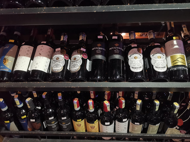 Jalan Beserah, Kampung Alor Akar, 25300 Kuantan, Pahang