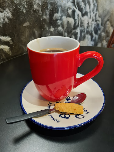 Opinii despre October Coffee Gaya în Kota Kinabalu - Gastronomi dan perhotelan