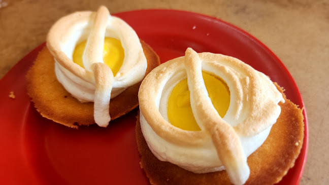 Kedai Roti Gold Crown 金冠面包中西饼店 - Gastronomi dan perhotelan