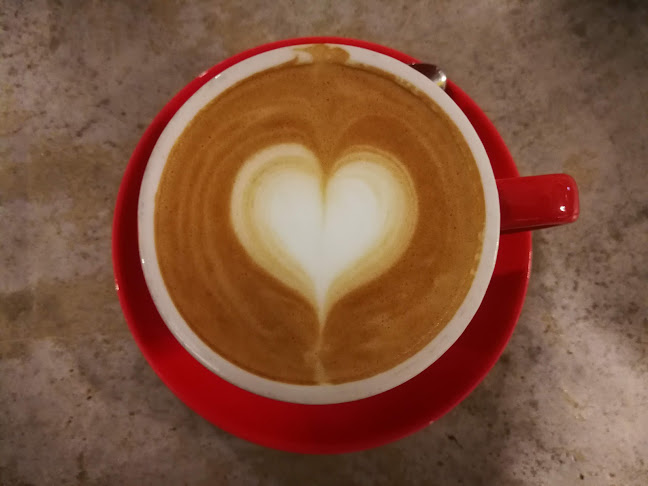 OverStepped Cafe Perdana Heights - Gastronomi dan perhotelan