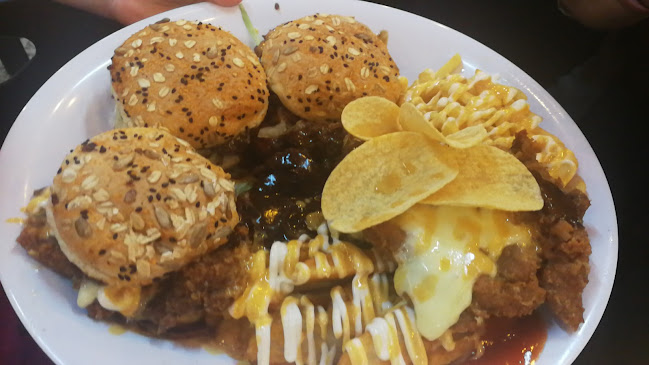 Comentarii opinii despre Grill Patio Menggatal Plaza