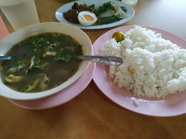 Opinii despre Restoran Taufik în Inanam - Gastronomi dan perhotelan