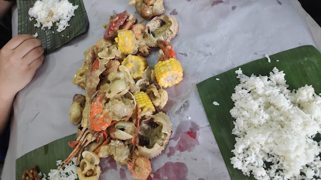 Comentarii opinii despre Putri Kitchen Shellout And Steamboat