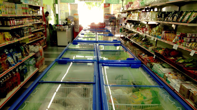 Opinii despre Permata Frozen Freshmart în Kamunting - Gastronomi dan perhotelan