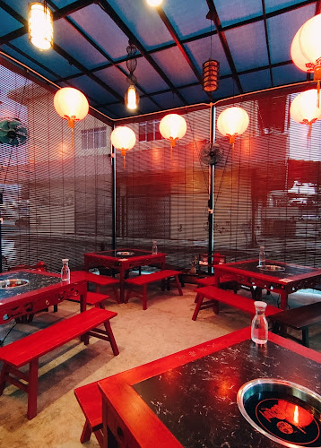 ErShiXiong Hotpot Restaurant 二师兄火锅客栈