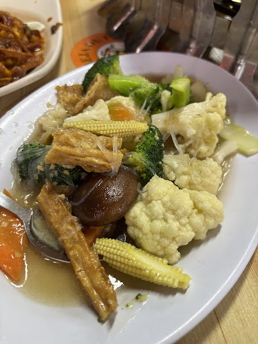 Restoran Kampung Wang - Gastronomi dan perhotelan