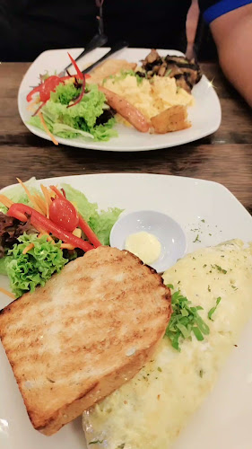 G37 & GK1, Ground Floor, Atria Shopping Gallery, Jalan SS 22/23, Damansara Jaya, 47400 Petaling Jaya, Selangor