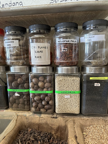 Comentarii opinii despre Cik Aishah Kedai Rempah