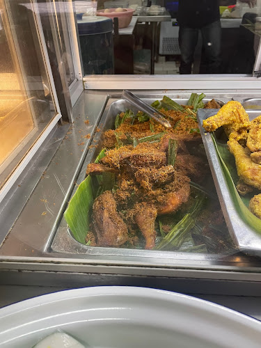 Opinii despre Warung Nasi Lemak Singgahrasa în Kota Kinabalu - Gastronomi dan perhotelan