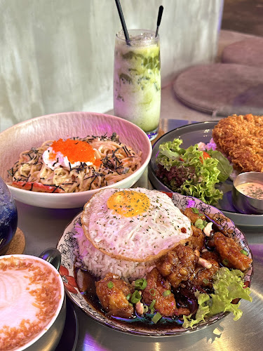 OUR Cafe - Gastronomi dan perhotelan