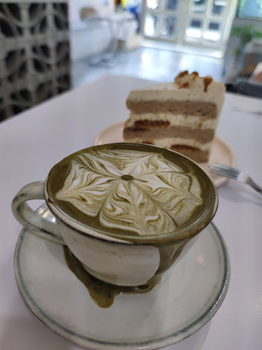 Opinii despre Coastal Coffee Club în Kota Kinabalu - Gastronomi dan perhotelan